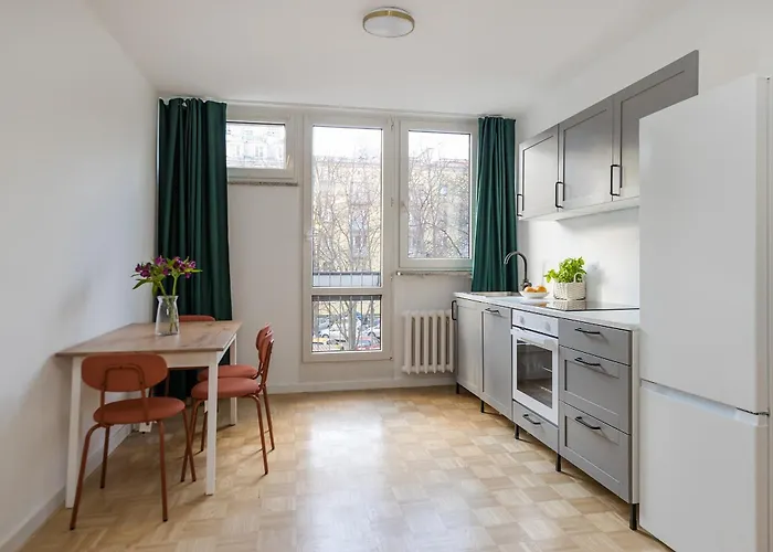 Shortstaypoland Walicow B171 * Varsó