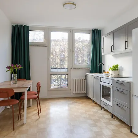 Shortstaypoland Walicow B171 * Warschau