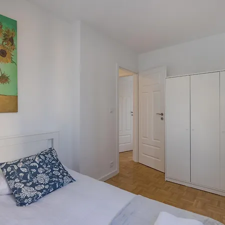 Shortstaypoland Walicow B171